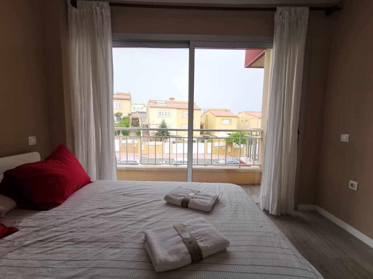 Apartamento En La Playa Apartment Melenara Bagian luar foto