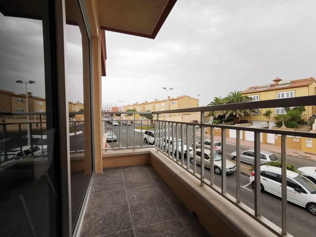 Apartamento En La Playa Apartment Melenara Bagian luar foto